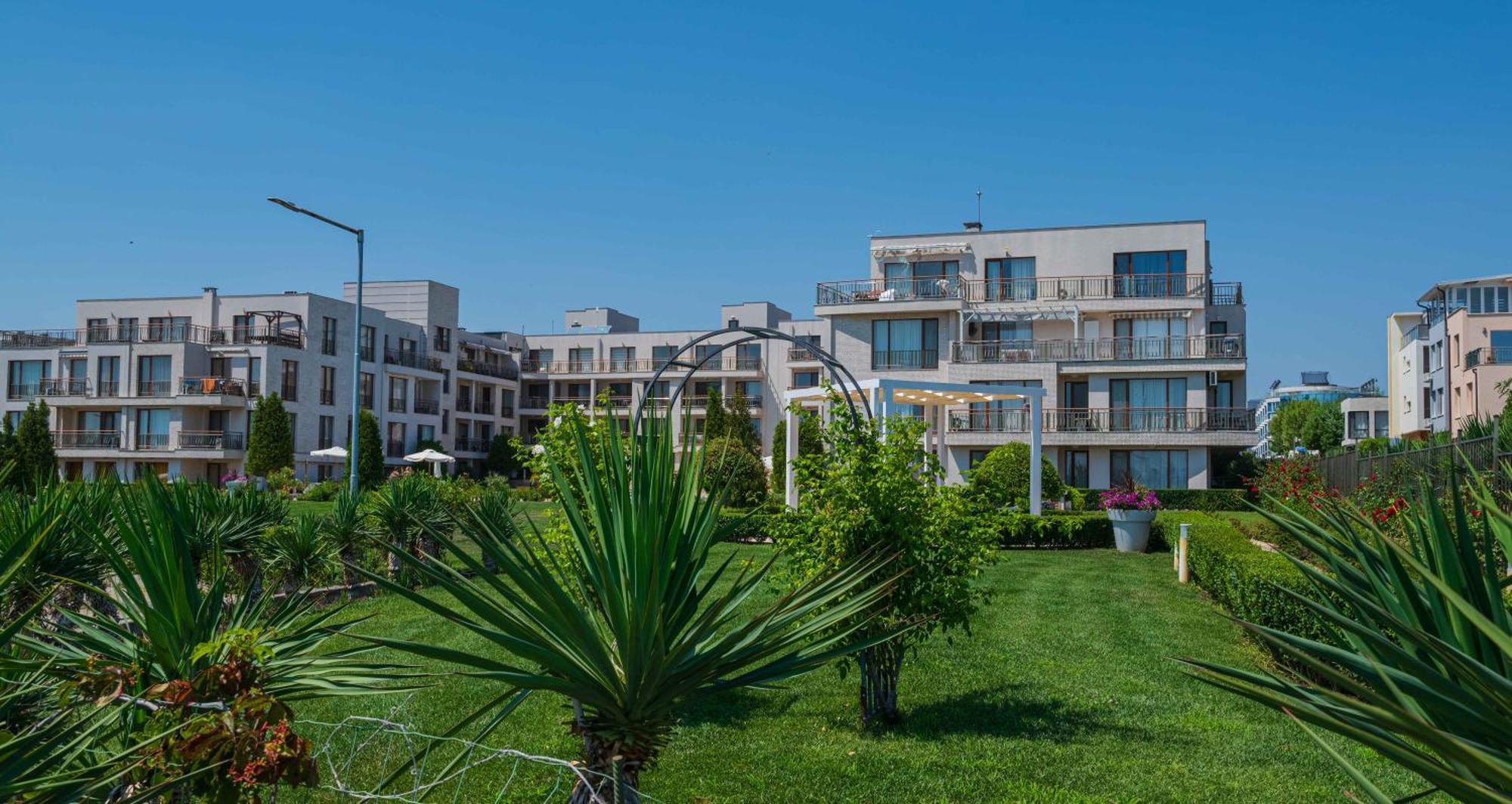 June One Bedroom Sea View Apartment Diamond Beach Resort Sarafovo Eksteriør bilde